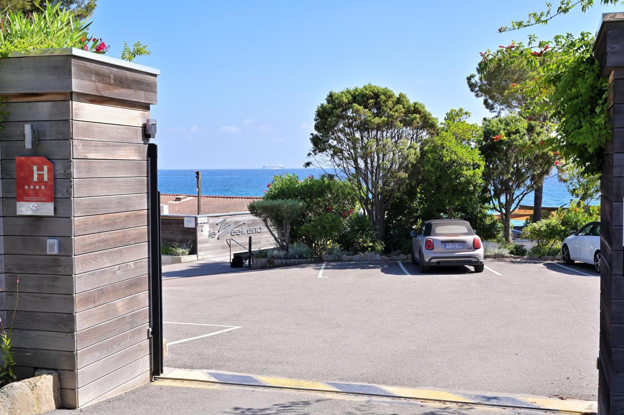 Hotel Le Week End Ajaccio  Bagian luar foto